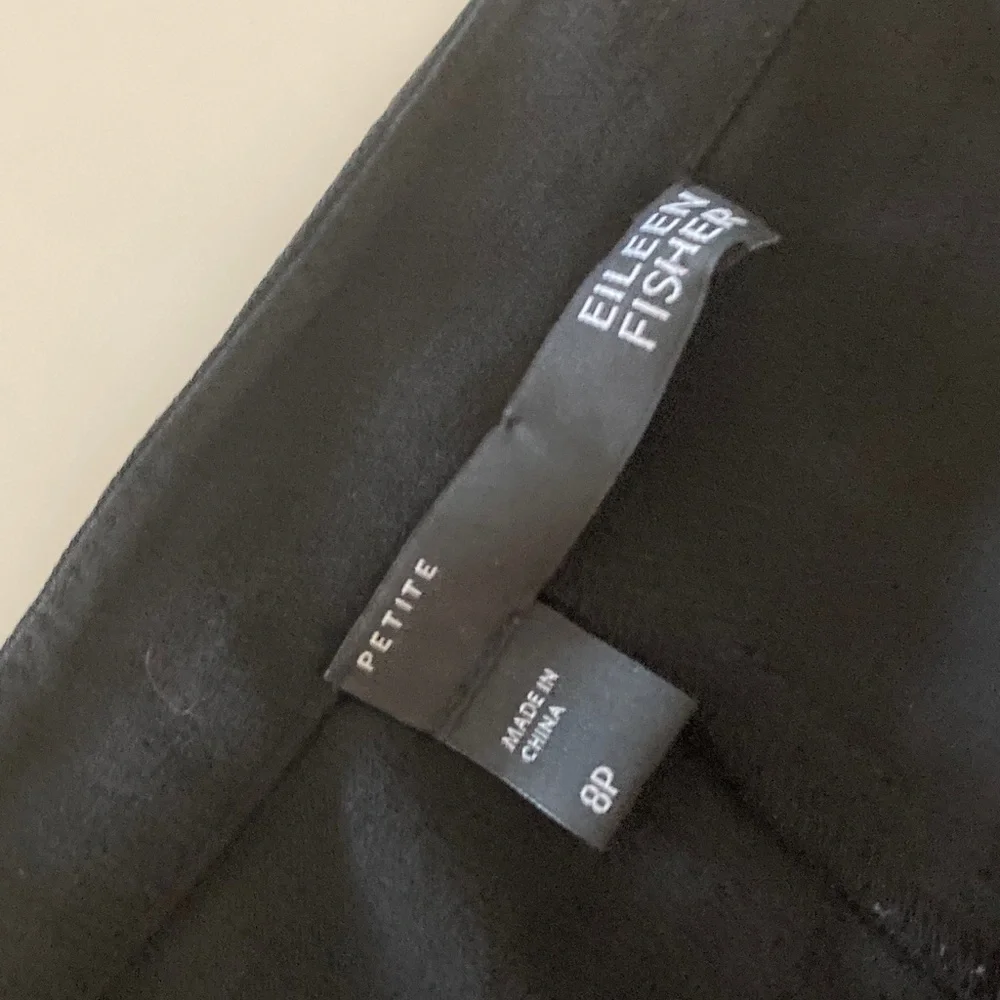 Eileen Fisher 100% Silk Crepe Black Side Zip Trouser Pants Size 8 Petite